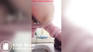 chinese girl selfie poop - video 14
