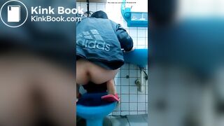 Chinese pooping - video 3