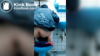 Chinese pooping - video 3