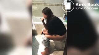Cutie Pooping - video 3