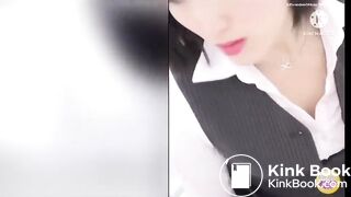 Korean girl pooping 3 - video 3