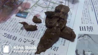 Pretty Japanese girl poops like a dog