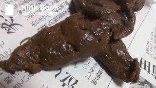 Pretty Japanese girl poops like a dog