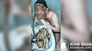 Scat Lina - Cleaning the shitty sink 'FREEBIE'