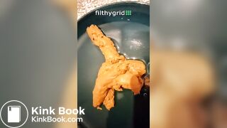 Girl shits - video 16