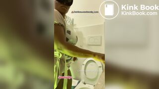 She unleashes thunderous DIARRHEA splashes - video 2