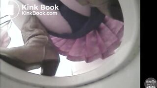 Japanese squat pooping 4