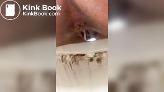 Chubby girl shitting on the toilet