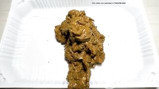 Hot chick fills to-go box with shit