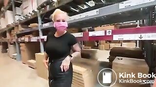 devil-sophie – Shopping when the shit presses