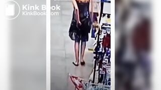 Sexy tourist drop a load on local market