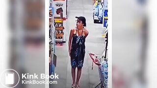 Sexy tourist drop a load on local market