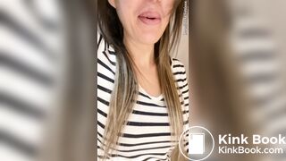 Pooping girl - video 109