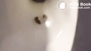 Korean tiktoker shows her shit