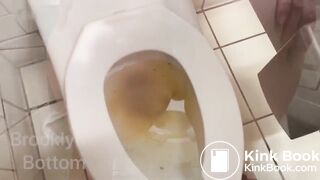 Girl has to poop a lot in public toilet