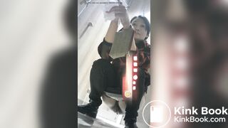 Girls asian pooping piss toilet.MML_077