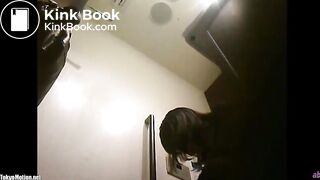 JAPANESE GIRL POOPS AT CAFE TOILET - video 11