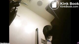 JAPANESE GIRL POOPS AT CAFE TOILET - video 11