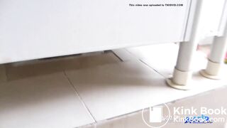 Girls asian pooping piss toilet.MML_070