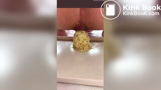 She pulled the noodles out of her ass