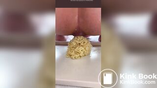 She pulled the noodles out of her ass