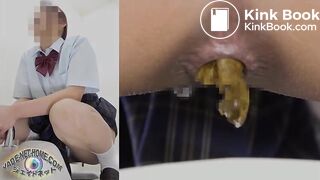 Japanese school girls pooping - video 2