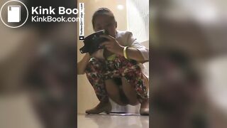 Girl Chinese piss pooping toilet.LLT-032