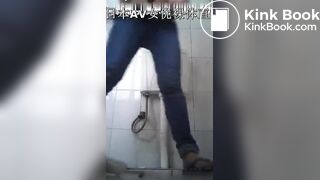 Girls chinese piss pooping toilet.MML_014