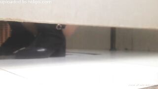 Girls chinese piss pooping toilet.MML_05