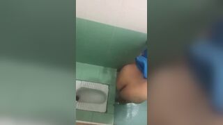 Desi pissing - video 95