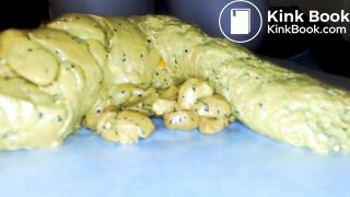 White bitch drop the world most beautiful poop ever!!