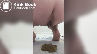 Pawg Milf Shitting After I ate Eggs