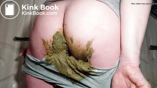 Triple panty poop - video 2