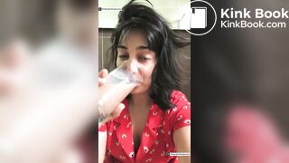 Cute Girl Shitting - video 5