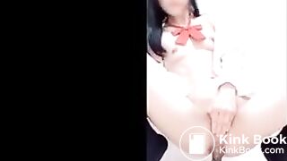 japanese girl poop selfie - video 4