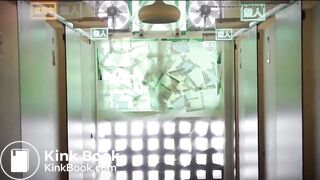 Taiwan girl takes a dump during school