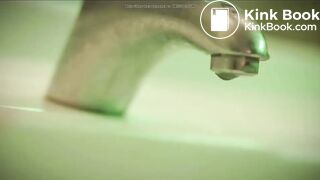 Taiwan girl takes a dump during school