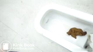 self filmed woman takes a sloppy poop