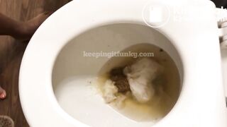 Sydnee capri diarrhea shitting