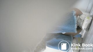 girl toilet voyeur part1