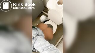 Girl poop - video 59