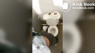 Girl poop - video 59