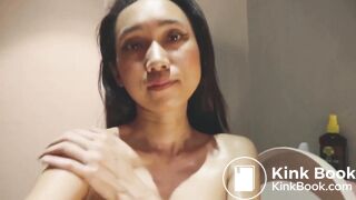Hot asian girl and her beautiful shit