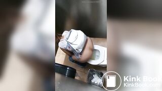 Poo girl 6 - video 2