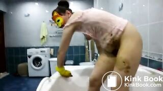 Couple scat play with farmed shit