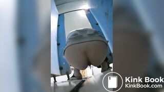 girl desperate diarrhea