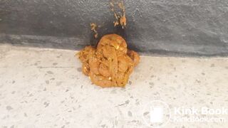 Korean girl pooping on the stairs