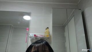 korean girl poop - video 9
