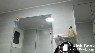 korean girl poop - video 9