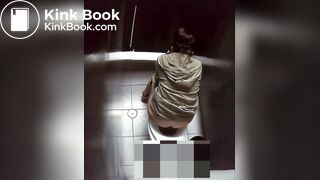 Young girl POOPING and CHANGING her thong